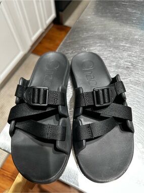 Chaco Black Adjustable-Strap Slide Sandals
